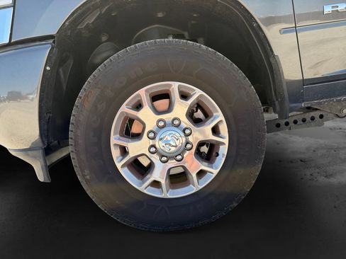 Used 2024 RAM 2500 Laramie AWD/4WD image 10