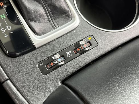 Used 2018 Toyota Highlander Limited Platinum image 38