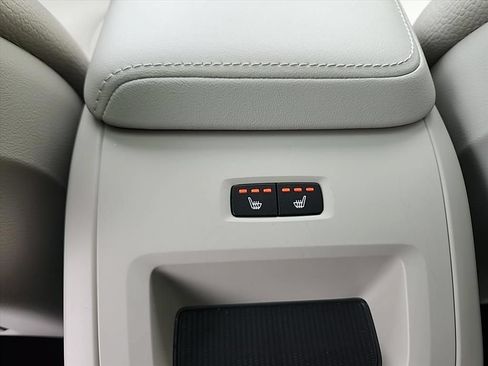 Certified 2024 Volvo XC60 B5 Core AWD/4WD image 30