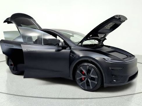 Used 2026 Tesla Model Y Performance AWD/4WD image 11