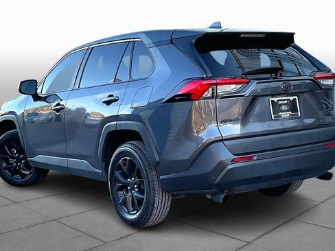 Used 2022 Toyota RAV4 LE image 11