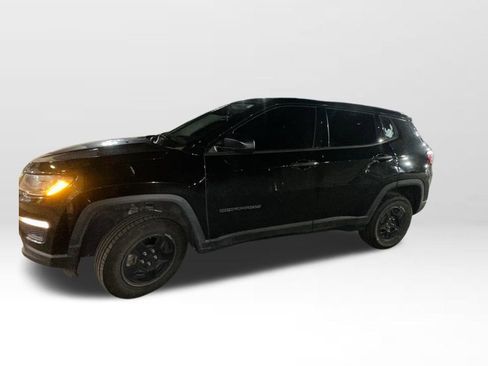 Used 2019 Jeep Compass Sport image 5