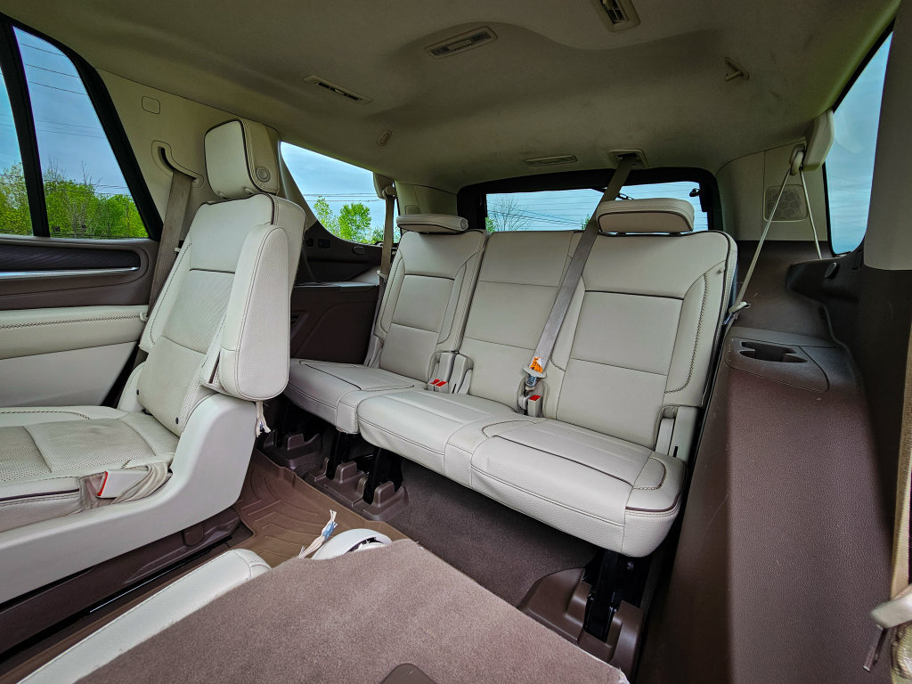 Used 2023 GMC Yukon Denali AWD/4WD image 34