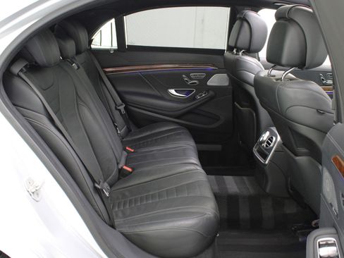 Used 2014 Mercedes-Benz S 550 Sedan image 45
