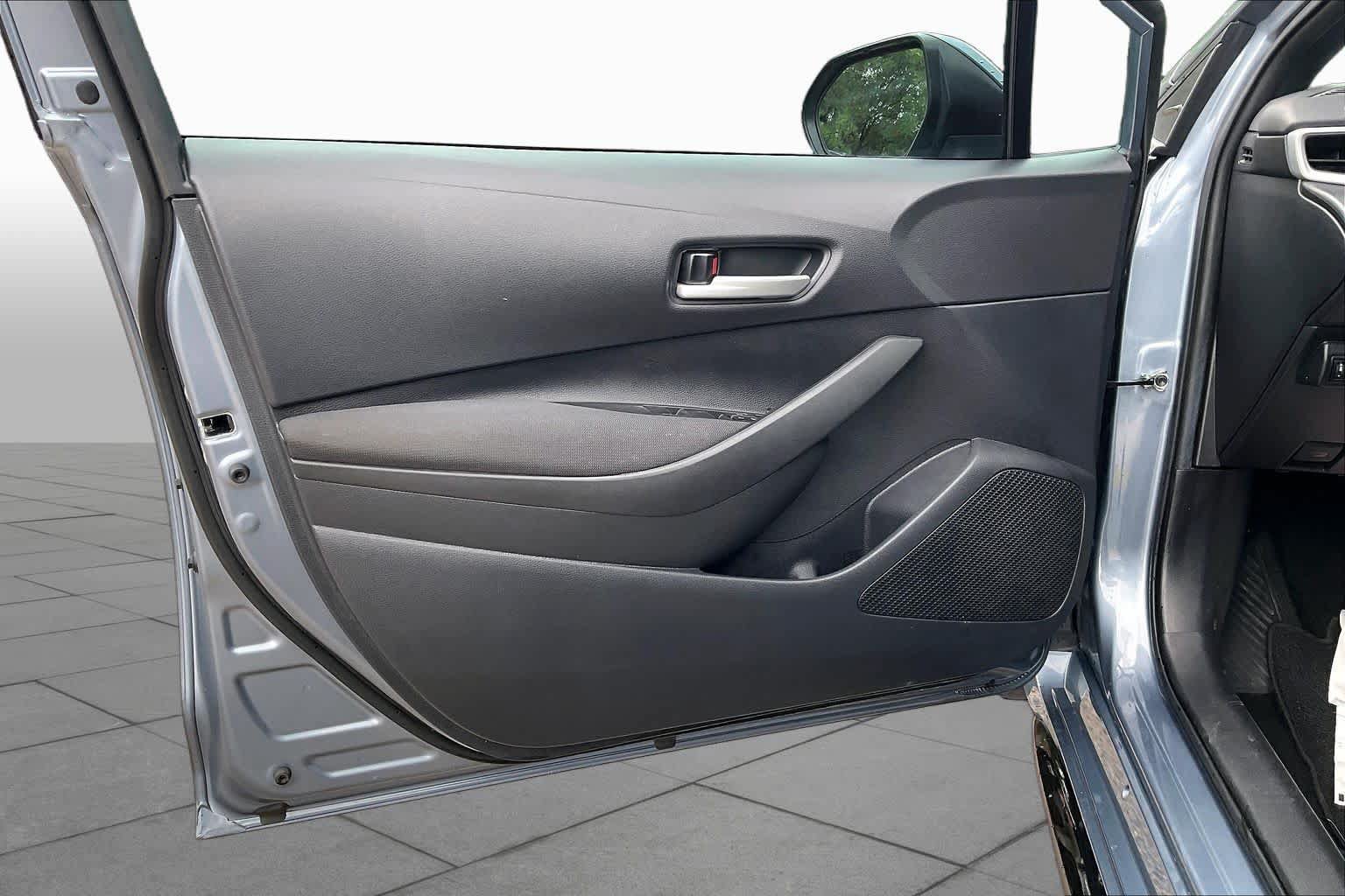 Used 2026 Toyota Corolla SE FWD image 21