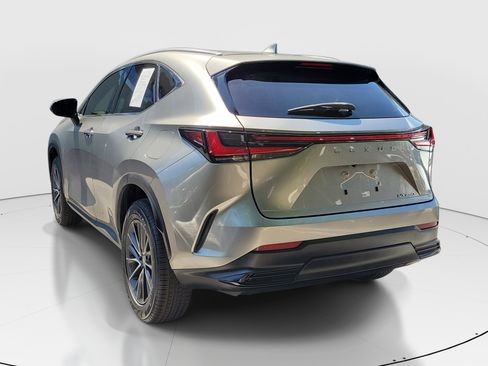 Used 2024 Lexus NX 250 FWD w/ Towing Package (2000 Lbs) image 5