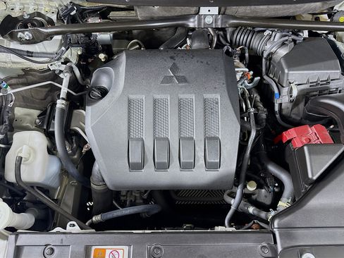 Used 2025 Mitsubishi Eclipse Cross SE image 39