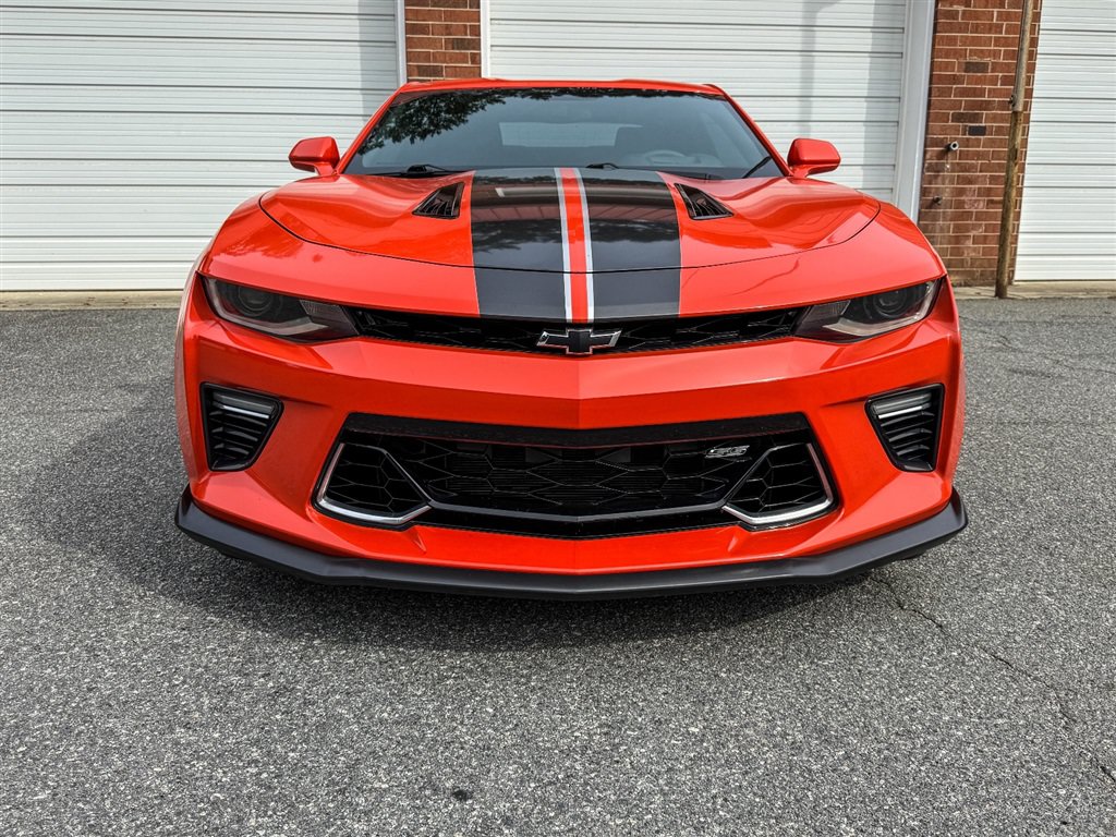 Used 2018 Chevrolet Camaro SS w/ Hot Wheels Edition RWD image 10