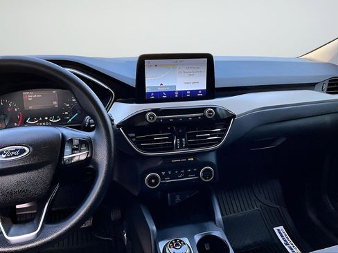 Used 2020 Ford Escape SE FWD image 16