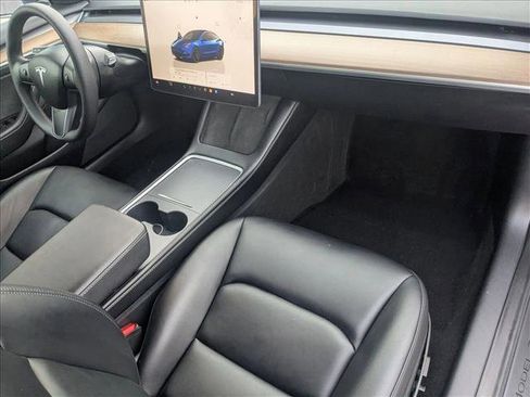 Used 2023 Tesla Model 3 Performance image 23