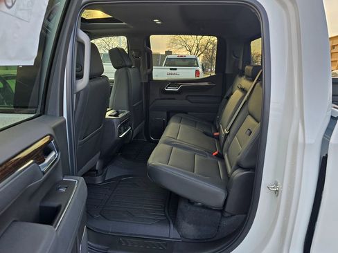 New 2026 GMC Sierra 1500 Elevation w/ Elevation Premium Package AWD/4WD image 29