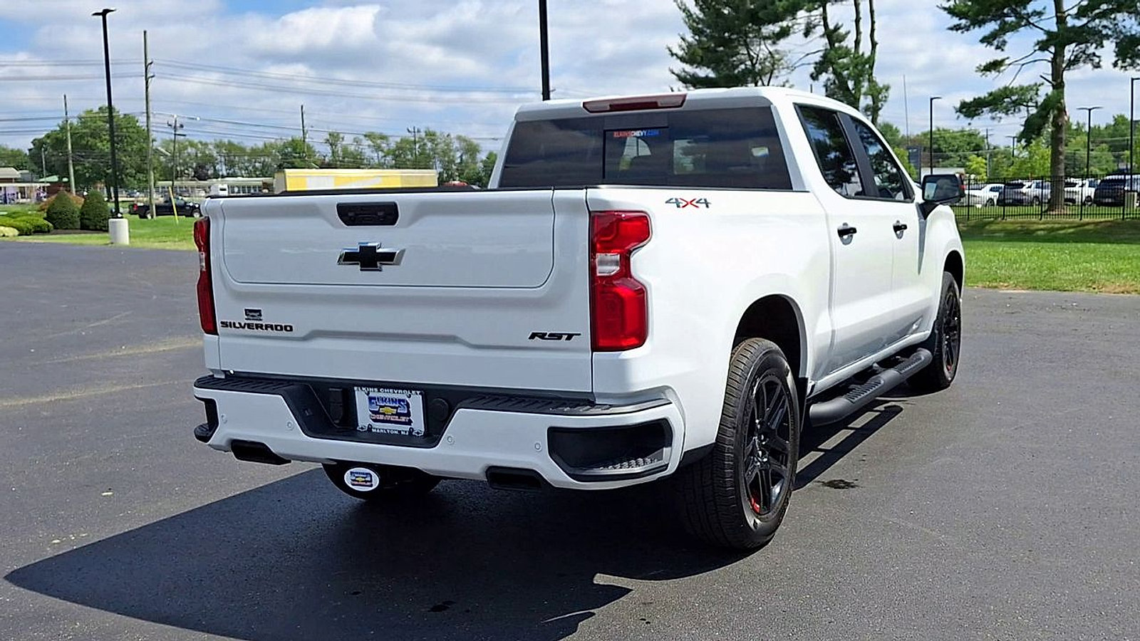 New 2026 Chevrolet Silverado 1500 RST w/ Redline Edition AWD/4WD image 2