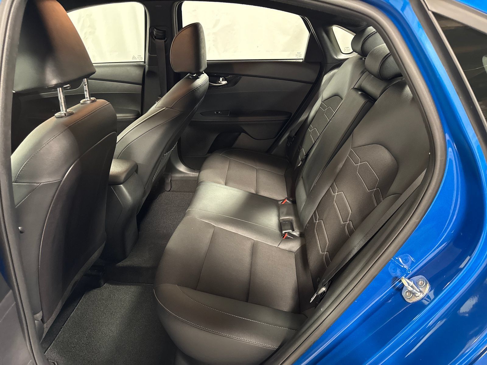 Used 2022 Kia Forte GT-Line w/ GT-Line Technology Package FWD image 5