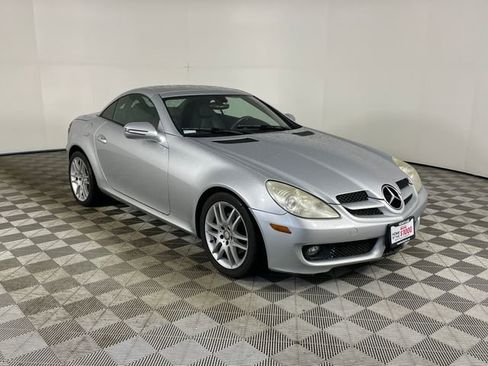 Used 2009 Mercedes-Benz SLK 300 image 16