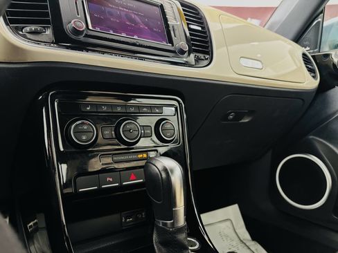 Used 2019 Volkswagen Beetle 2.0T Final Edition SEL FWD image 49