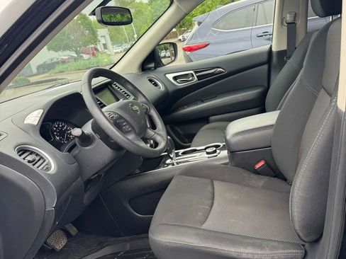 Used 2020 Nissan Pathfinder SV AWD/4WD image 23