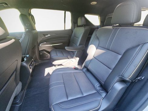 Certified 2025 Chevrolet Traverse High Country w/ LPO, Floor Liner Package AWD/4WD image 25