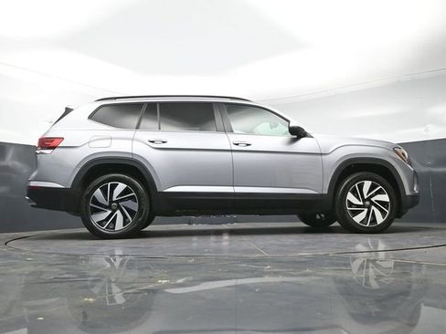 Used 2025 Volkswagen Atlas SE FWD image 44
