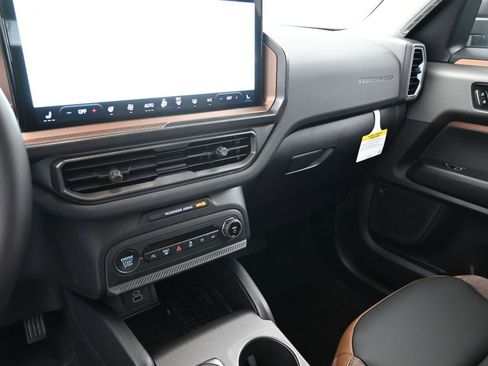 New 2025 Ford Bronco Sport Outer Banks w/ Outer Banks Tech Package+ image 21