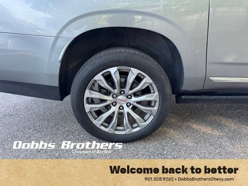 Used 2023 GMC Yukon XL Denali AWD/4WD image 12
