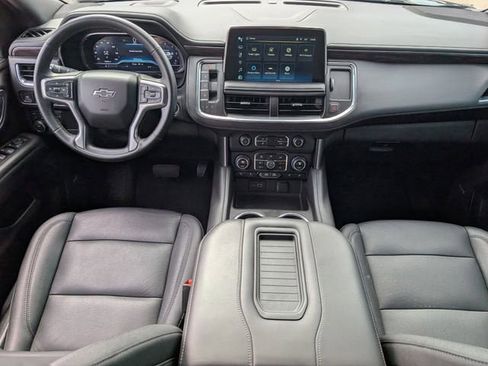 Used 2023 Chevrolet Tahoe Z71 w/ Luxury Package AWD/4WD image 9