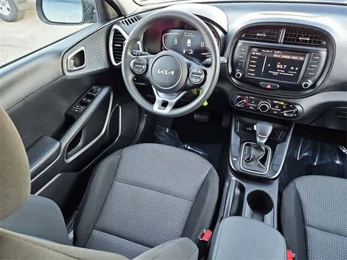 Used 2023 Kia Soul LX w/ Option Group 015 image 10
