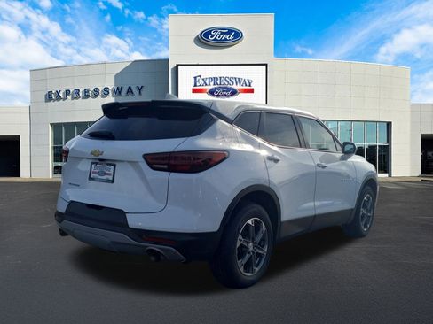 Used 2023 Chevrolet Blazer LT image 6