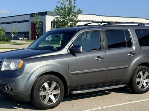 Used 2012 Honda Pilot Touring image 1