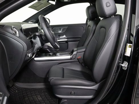 New 2025 Mercedes-Benz GLA 250 4MATIC image 5