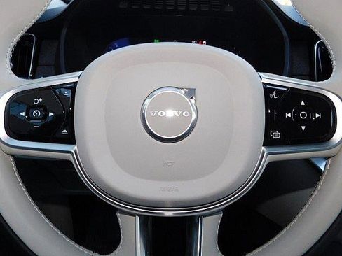 New 2026 Volvo XC90 B6 Ultra w/ Protection Package AWD/4WD image 23