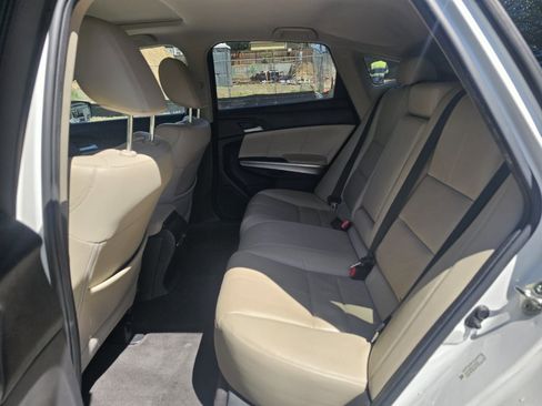Used 2014 Honda Crosstour EX-L image 27