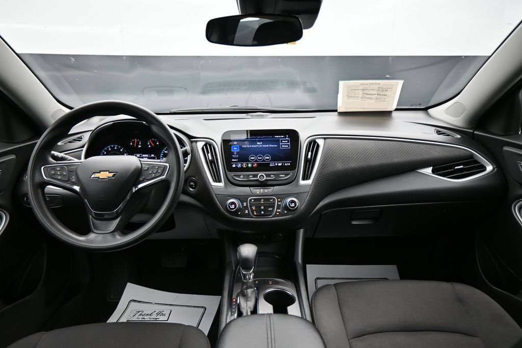 Used 2024 Chevrolet Malibu LT FWD image 13