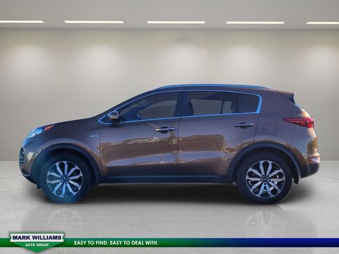 Used 2017 Kia Sportage EX AWD/4WD image 9