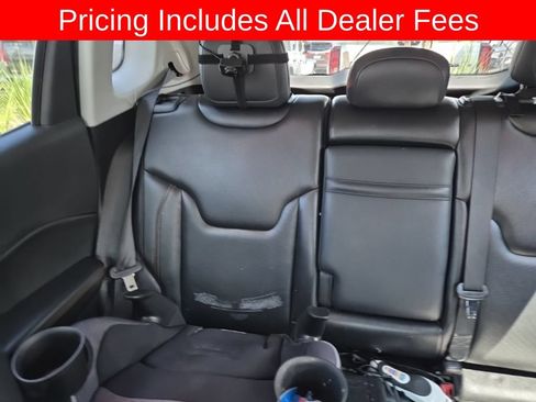 Used 2018 Jeep Compass Limited w/ Navigation Group AWD/4WD image 10