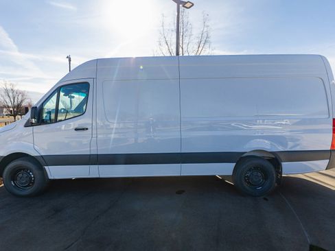 New 2026 Mercedes-Benz Sprinter 2500 image 24