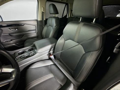 Used 2025 Honda Pilot EX-L image 25