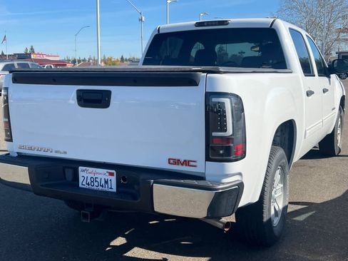 Used 2013 GMC Sierra 1500 SLE w/ Power Tech Package image 2