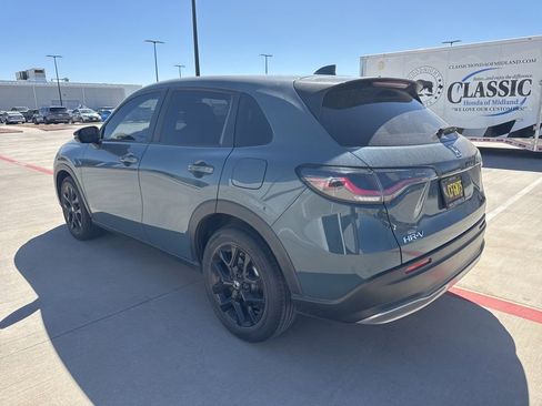 Used 2024 Honda HR-V Sport image 3