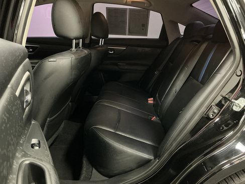 Used 2018 Nissan Altima 2.5 SR w/ SR Midnight Edition FWD image 18