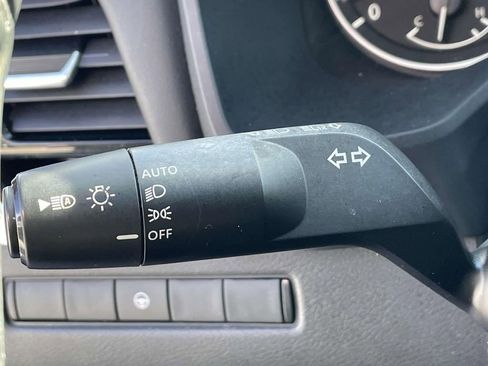 Used 2023 Nissan Rogue SL w/ SL Premium Package image 24