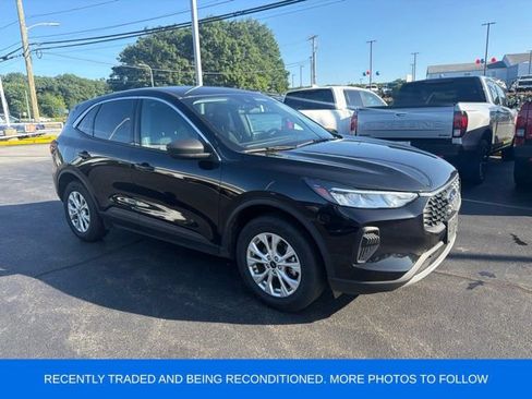 Used 2024 Ford Escape Active AWD/4WD image 1