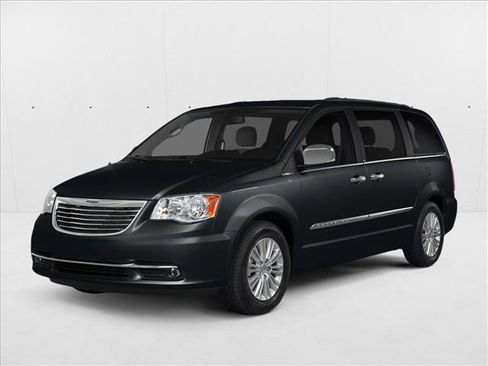 Used 2014 Chrysler Town & Country Touring image 1