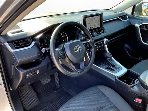 Used 2023 Toyota RAV4 LE image 20
