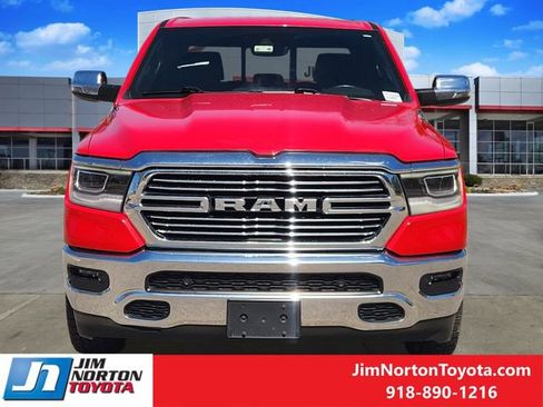 Used 2023 RAM 1500 Laramie AWD/4WD image 2