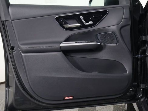 New 2026 Mercedes-Benz GLC 300 GLC 300 image 7