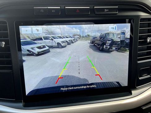 Certified 2022 Ford F150 XLT w/ Equipment Group 302A High image 15