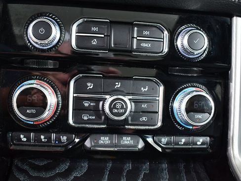 Used 2021 GMC Yukon XL Denali AWD/4WD image 28