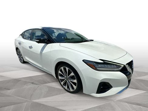 Used 2023 Nissan Maxima Platinum w/ Sport Mat Group FWD image 2