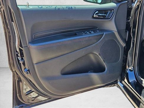 Used 2023 Dodge Durango GT w/ Blacktop Package RWD image 9