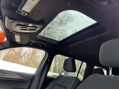 Used 2025 Jeep Grand Cherokee L Laredo image 15